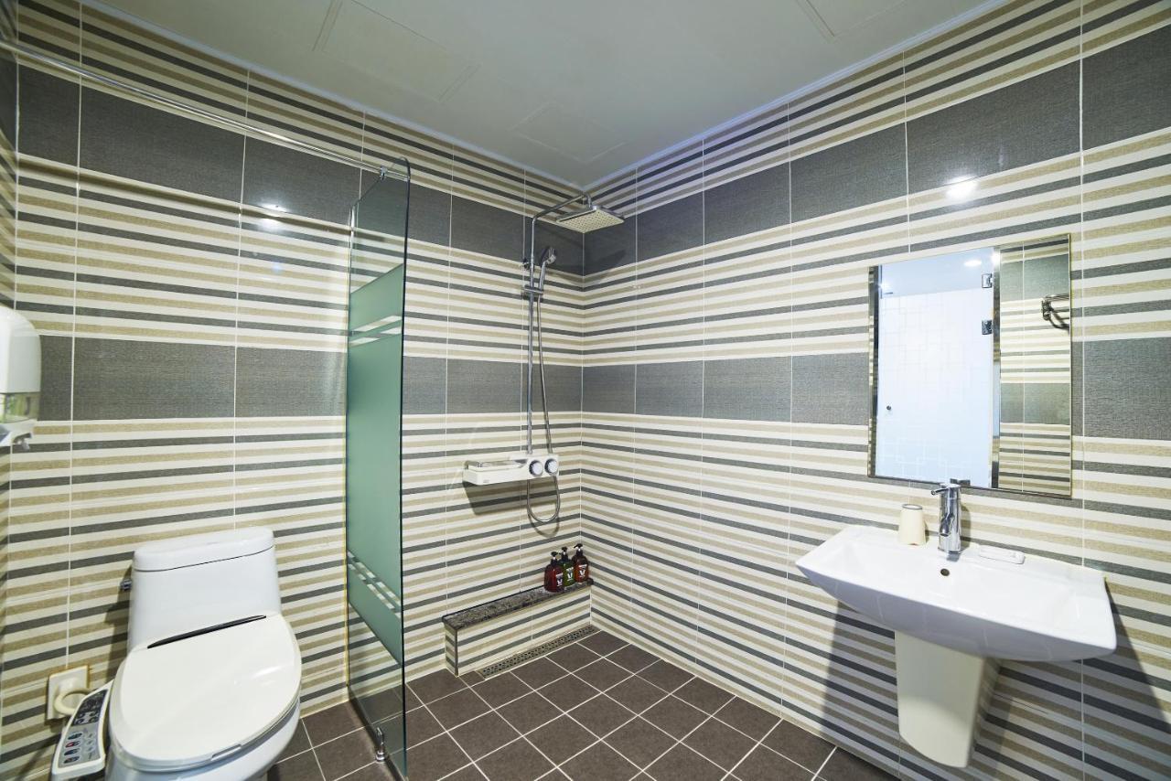 Busan Premium V Hotel Экстерьер фото
