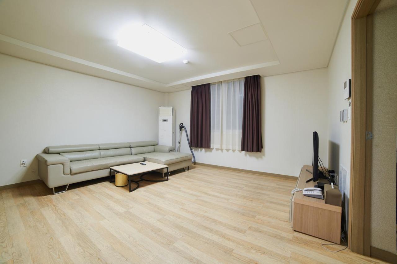 Busan Premium V Hotel Экстерьер фото