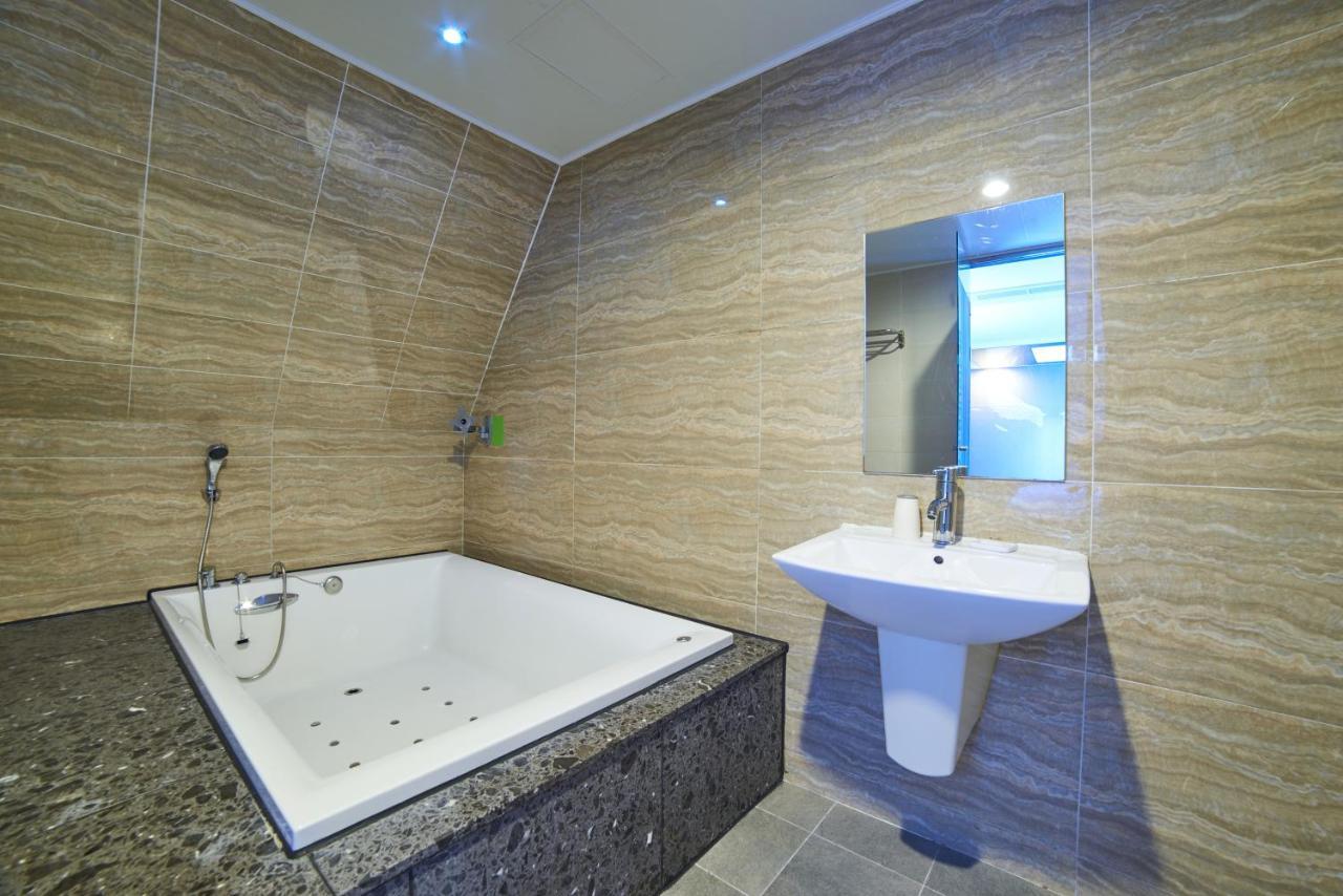 Busan Premium V Hotel Экстерьер фото