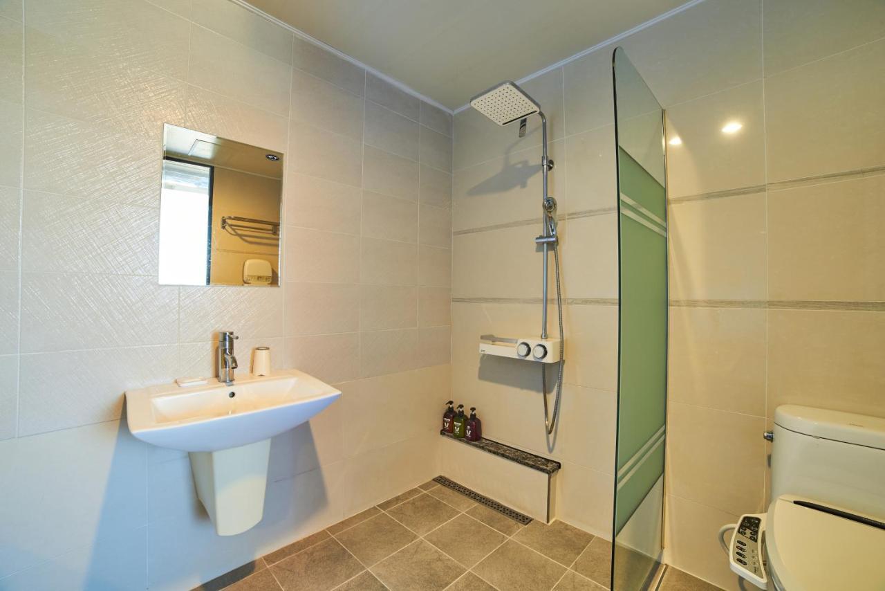 Busan Premium V Hotel Экстерьер фото