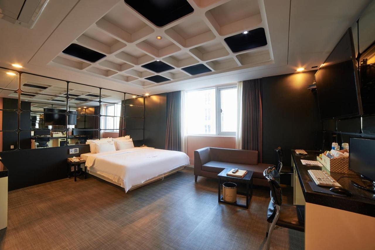 Busan Premium V Hotel Экстерьер фото