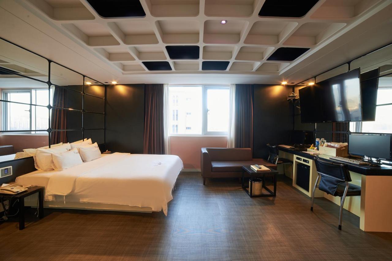 Busan Premium V Hotel Экстерьер фото