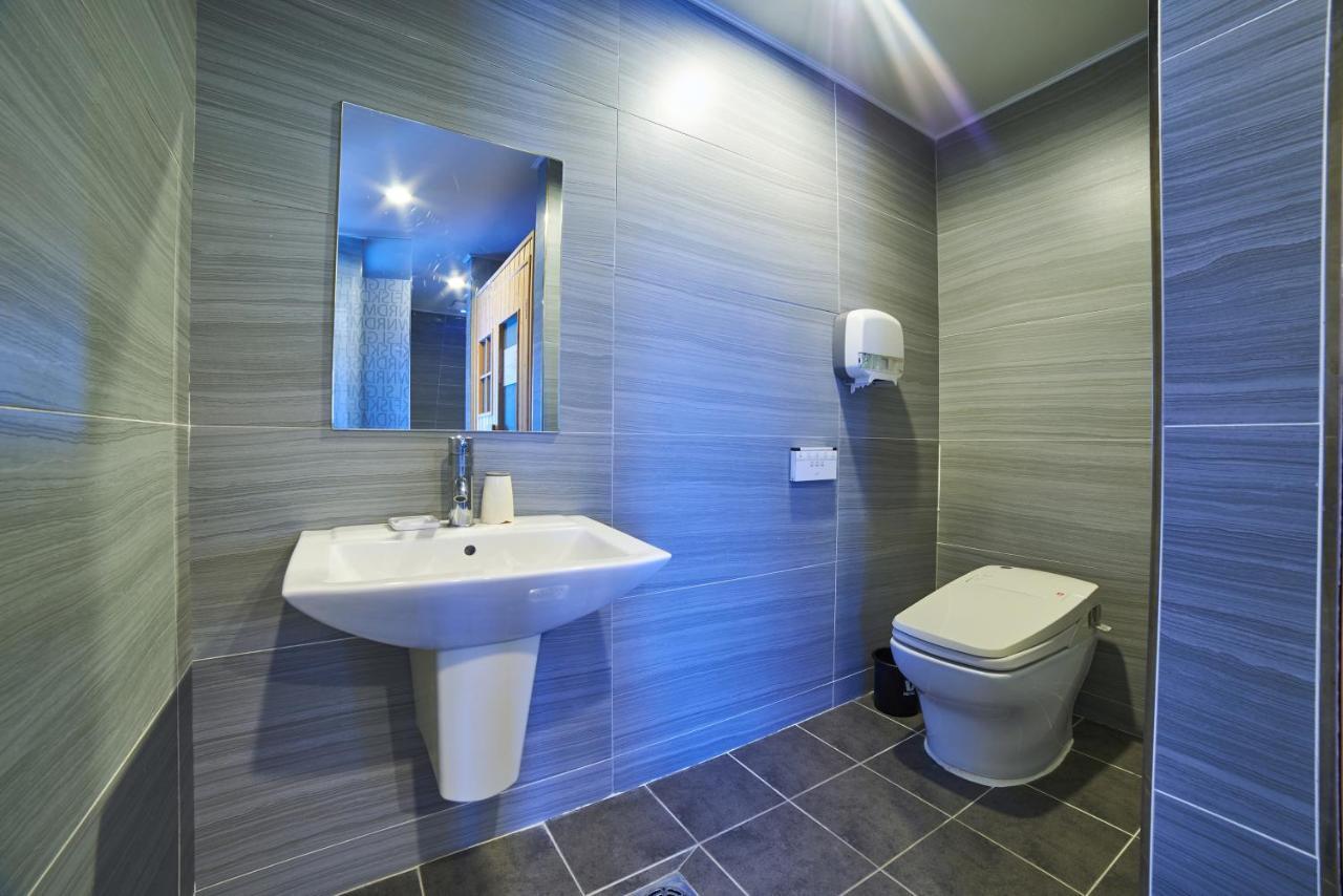 Busan Premium V Hotel Экстерьер фото